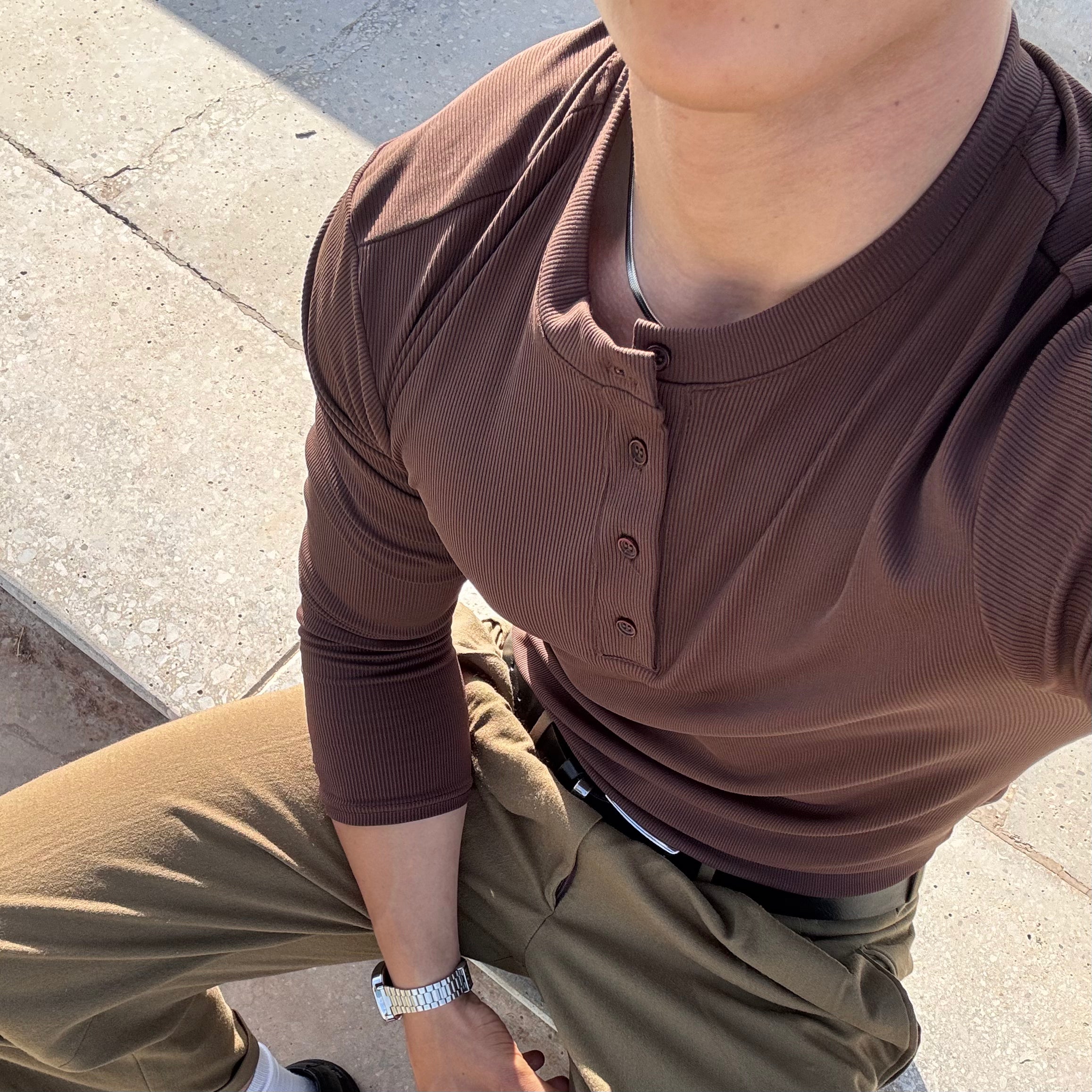 Long sleeves Henley shirt