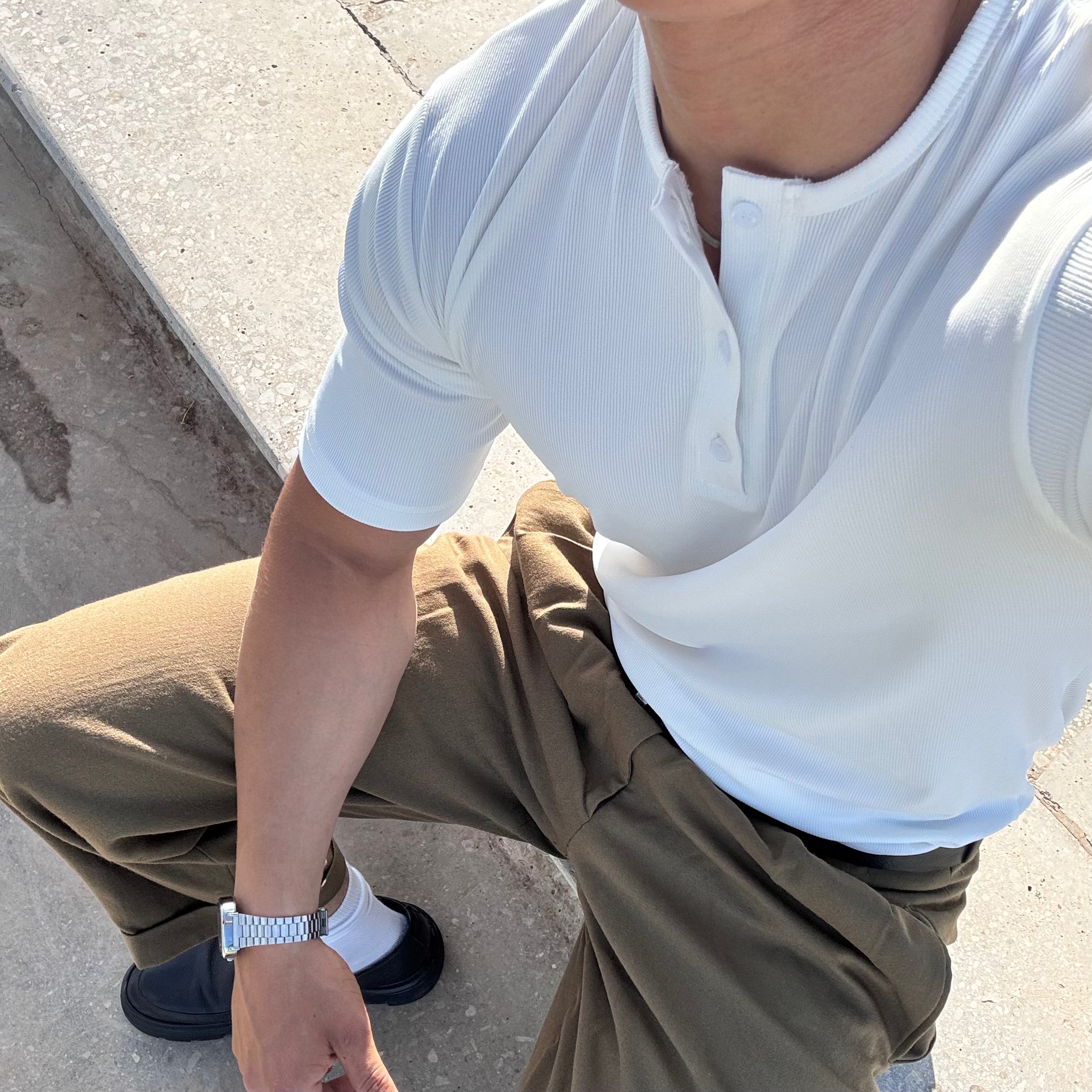 Short sleeves Henley shirt