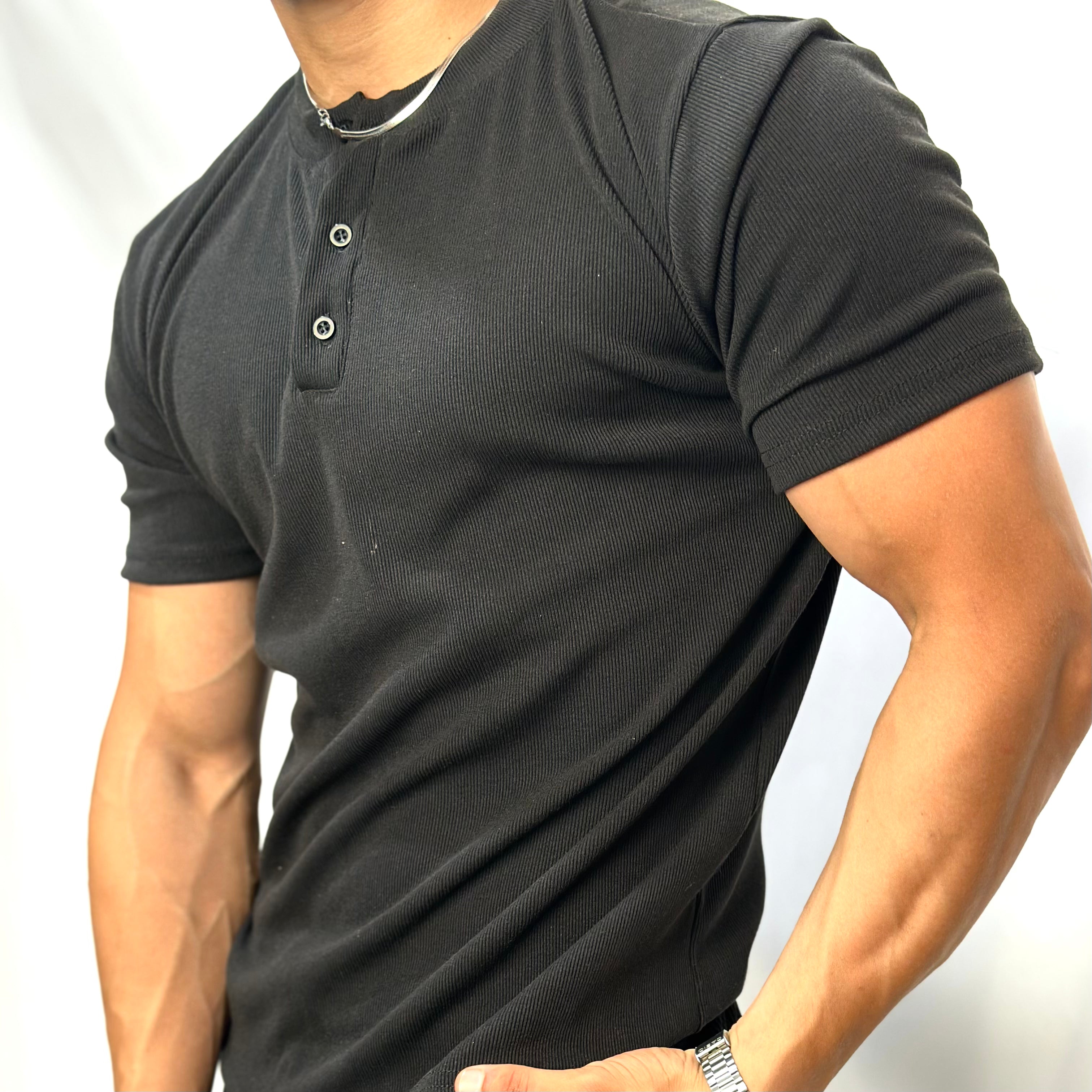 Short sleeves Henley shirt