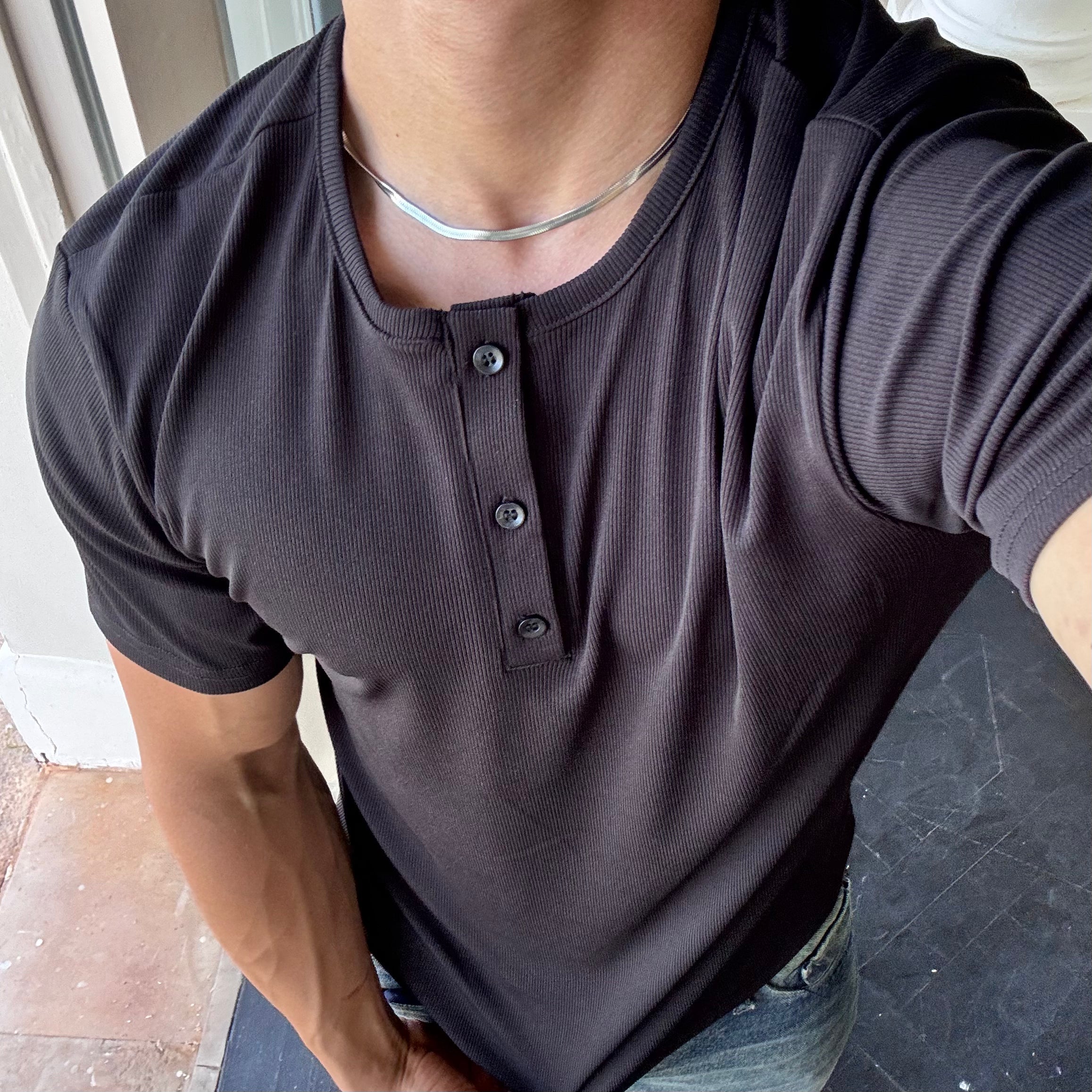 Short sleeves Henley shirt