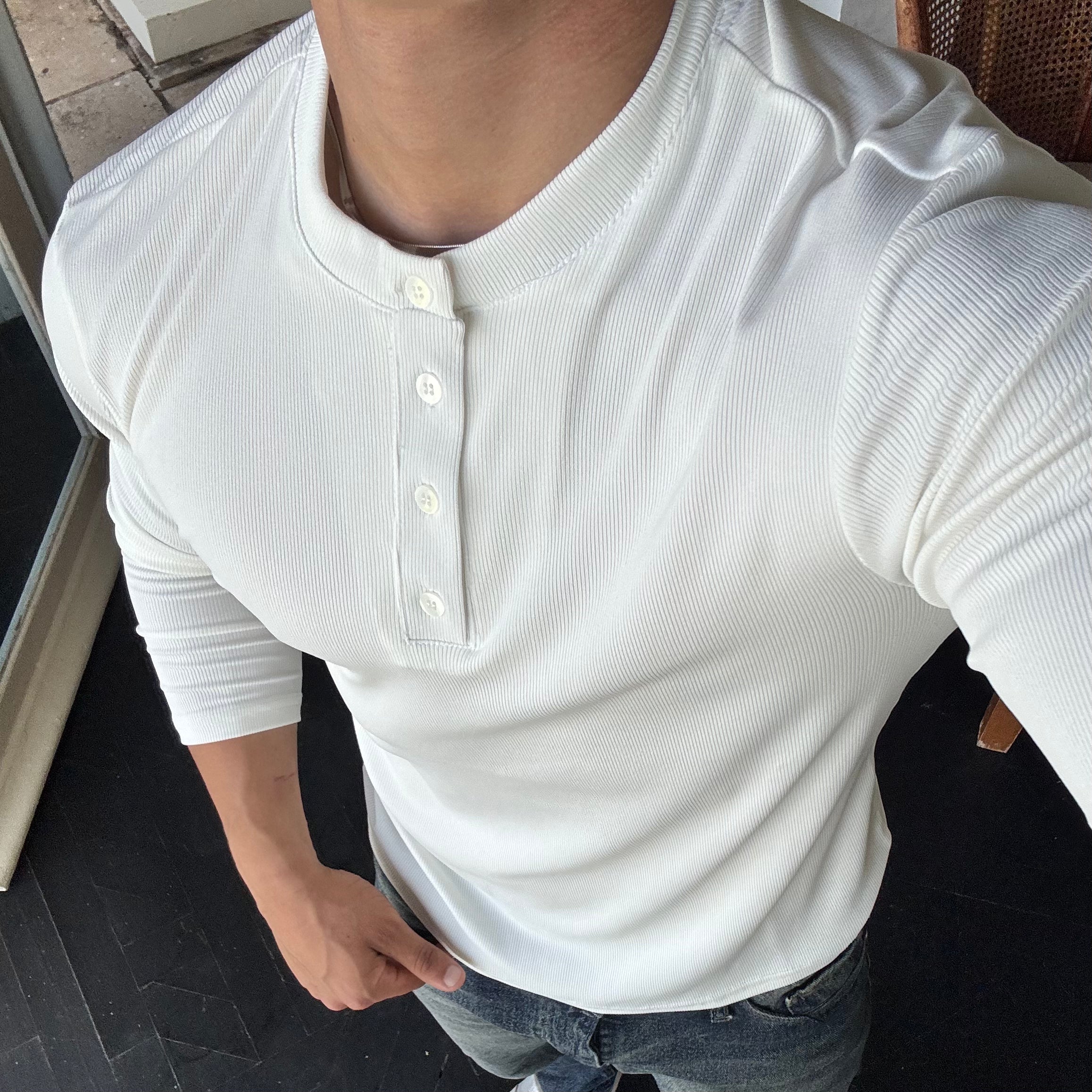 Long sleeves Henley shirt